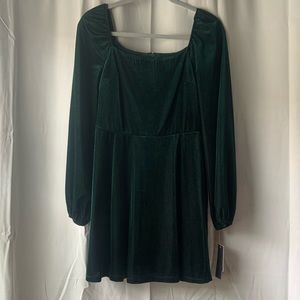 Juniors/ women’s dress